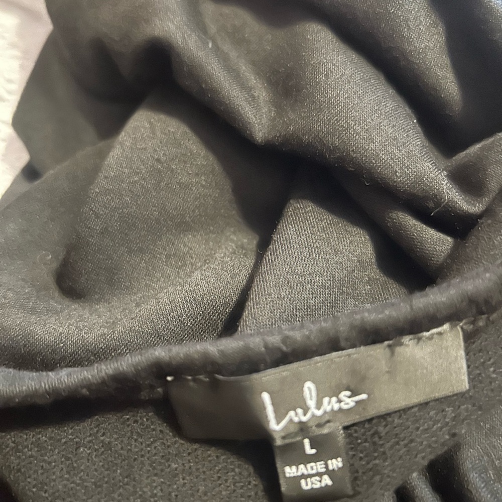Lulus always lounging black tie sleeves romper with pockets size large NWOT - Picture 6 of 9